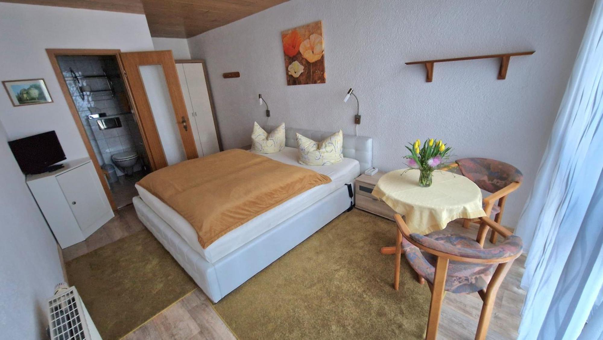 Pension Am Kirschberg Weimar  Exterior photo