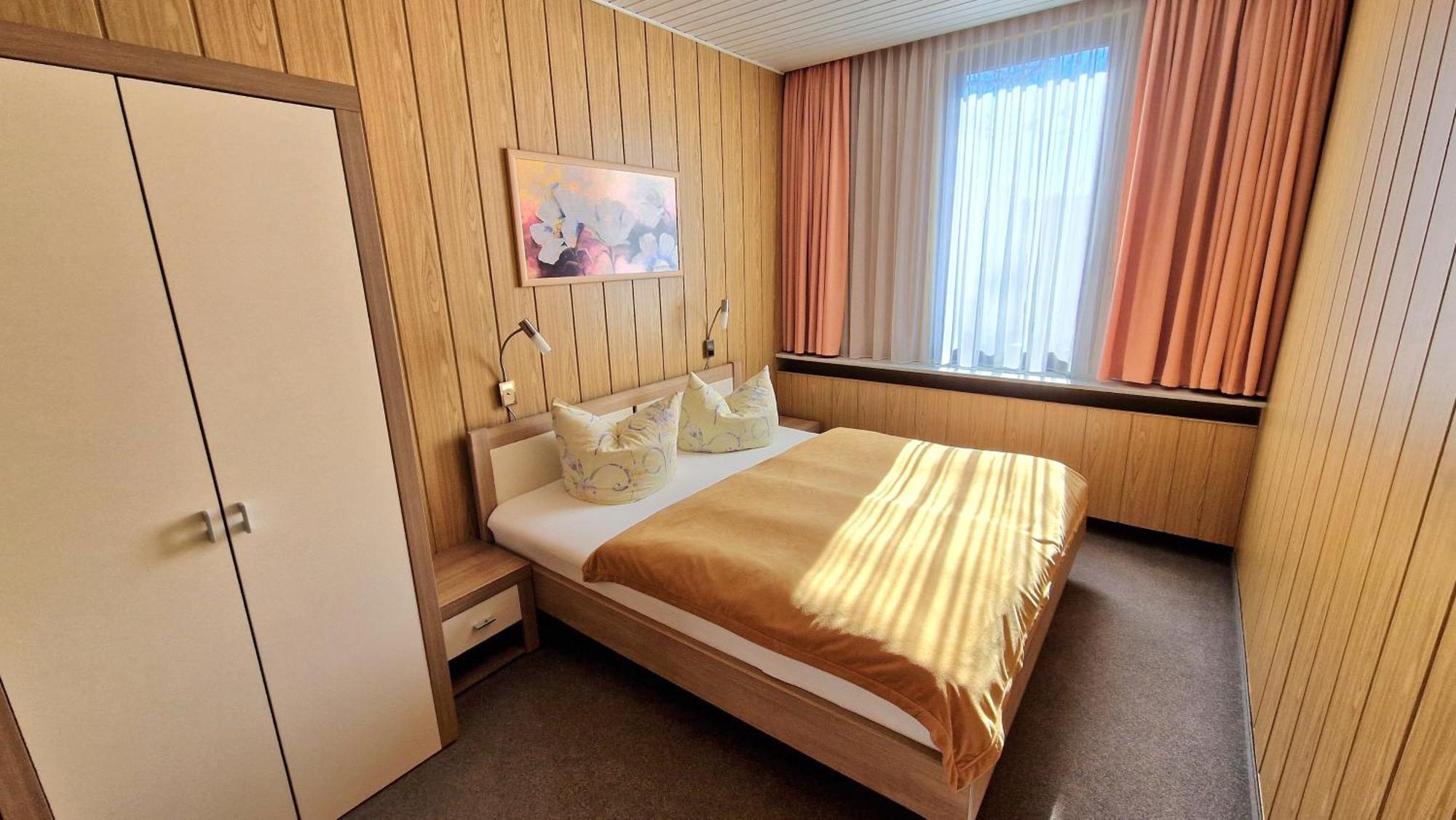 Pension Am Kirschberg Weimar  Exterior photo